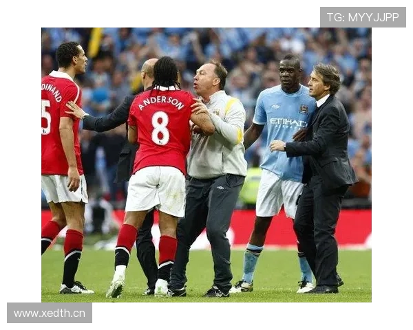 巴洛特利哪去了？球场上炸裂狂人，生活里竟像个悄悄话大佬？