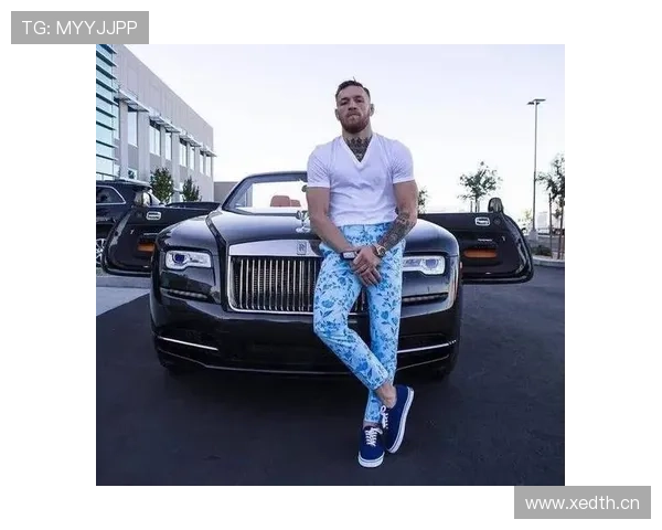 费德勒球场上温文尔雅，私下竟然这么土豪，豪车豪表堆满车库笑死我了